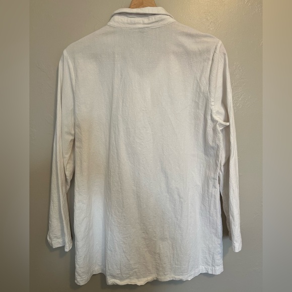Women's White Cotton/Linen Button Up Top - Picture 11 of 11
